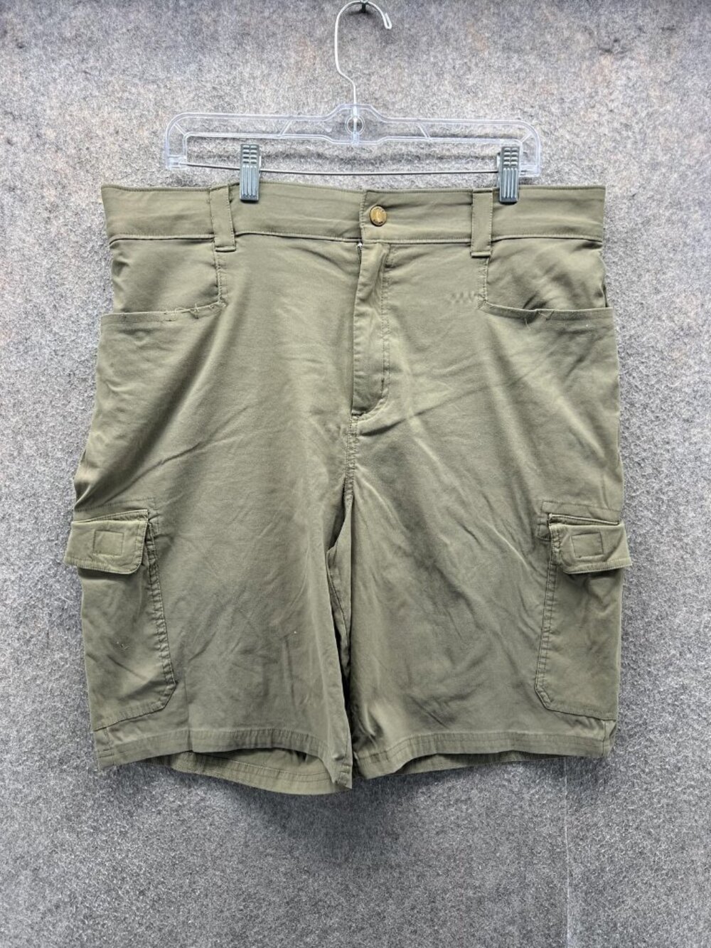 Orvis Cargo Shorts Mens 38 Green Nylon Stretch 10 Inseam Travel Hiking Casual